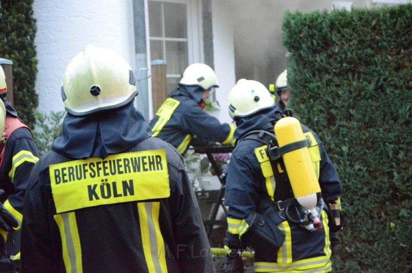 Feuer Koeln Dellbrueck Hochwinkel P26.jpg